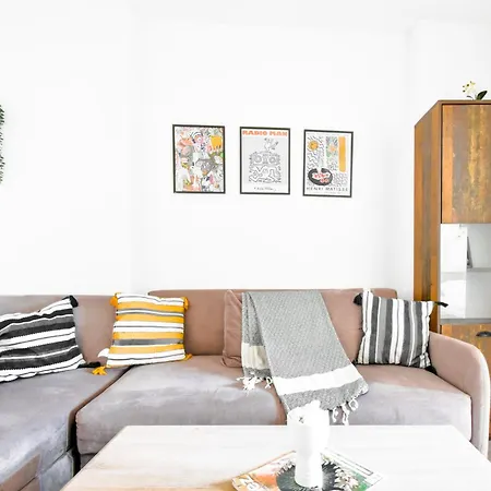 Appartement Budget Near Sofias Lions Bridge