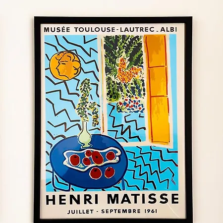 Apartament Budget Near Sofias Lions Bridge