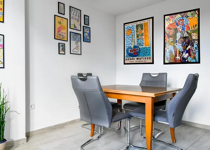 Apartament Budget Near Sofias Lions Bridge *