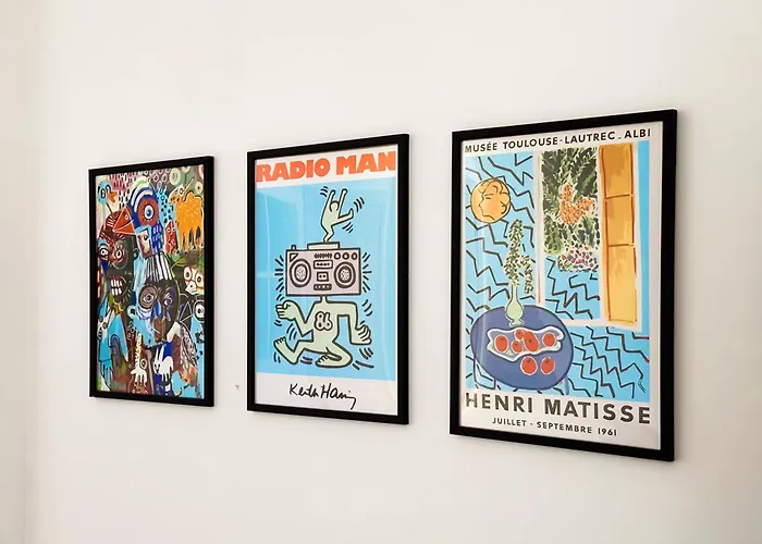 Budget Near Sofias Lions Bridge * 索菲亞